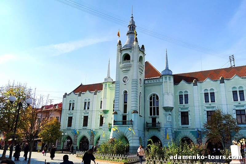 Мукачево, оглядова екскурсія. Мукачівська ратуша