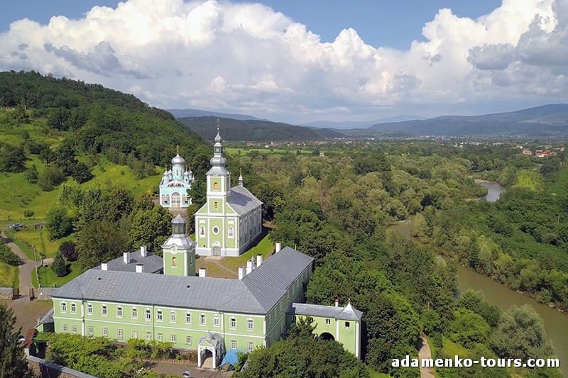 Монастирі Мукачівщини