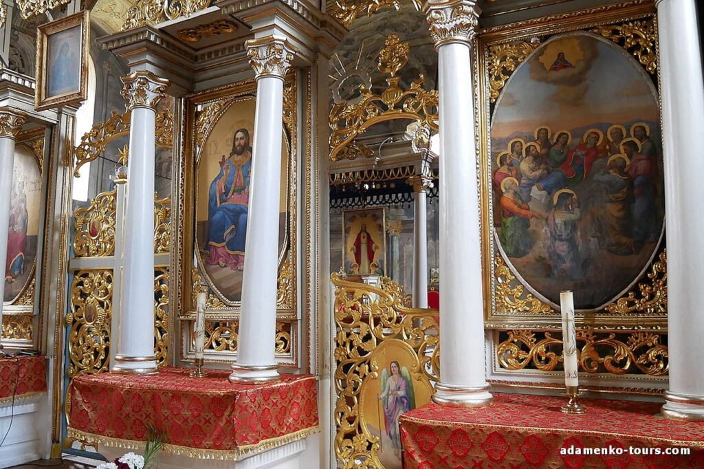 Белки. Греко-католическая церковь Святоуспения Пресвятой Богородицы.
