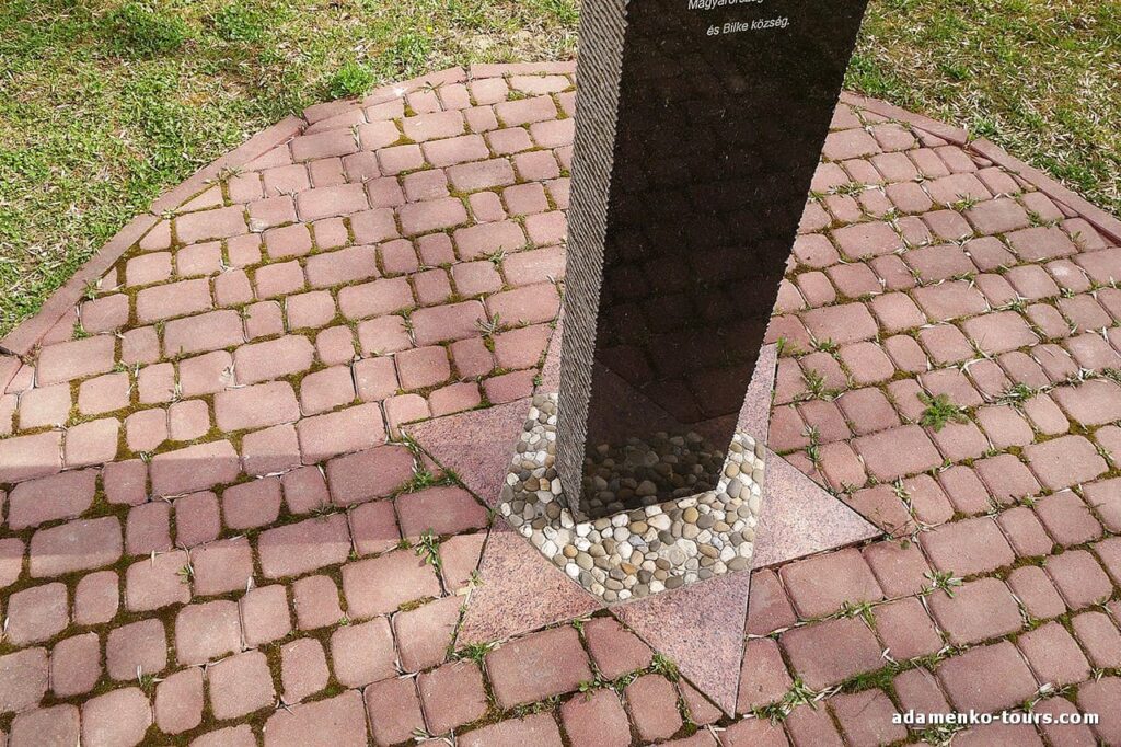 Белки. Памятник холокосту.